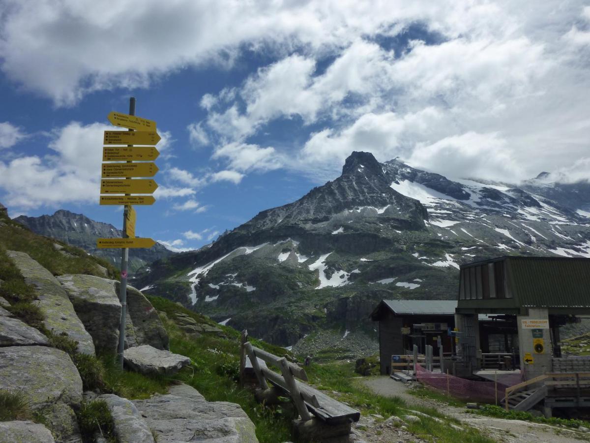 Pension Zu Hause Uttendorf Esterno foto