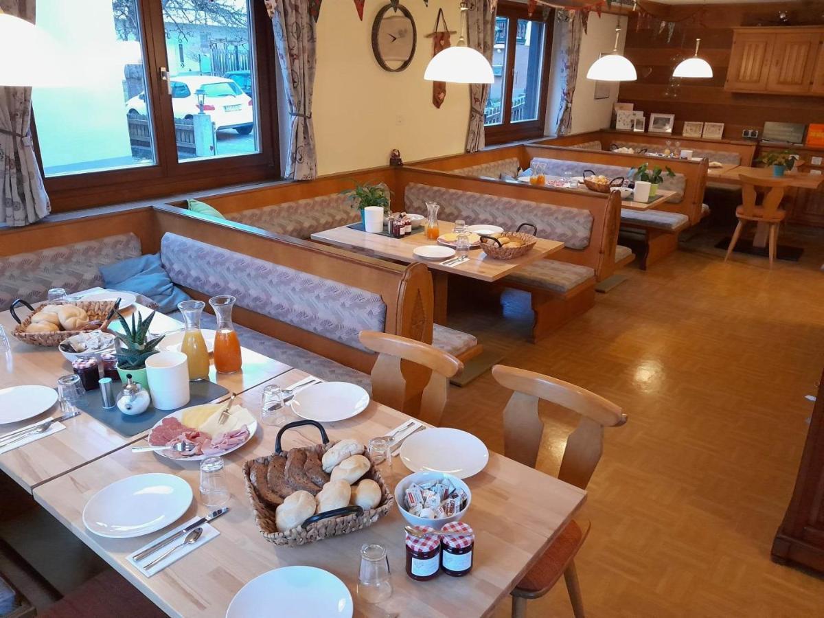 Pension Zu Hause Uttendorf Esterno foto